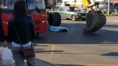 В Ярославле экскаватор задавил пешехода