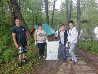 В Кузоватовском районе берега рек, прудов и родники очистили от мусора