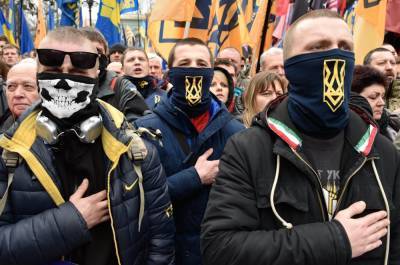 Бухарест проводит насильственную румынизацию украинцев – нацист...