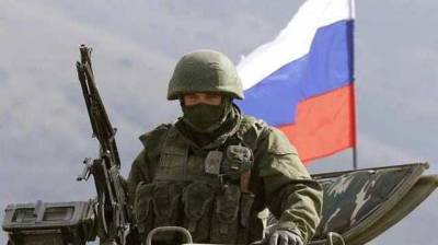 100 тысяч военных, тысяча танков: российские войска не отходят от границы Украины