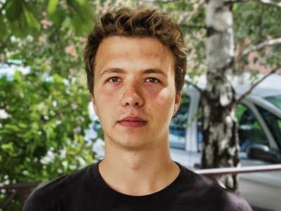 Отец Протасевича считает, что у сына может быть сломан нос на видео, которое обнародовали в Telegram-канале