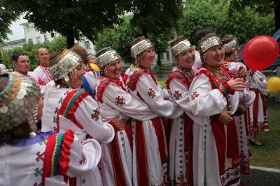 Танцуй, Акатуй! Ульяновские чуваши готовят скачки, концерты и вкусные угощения