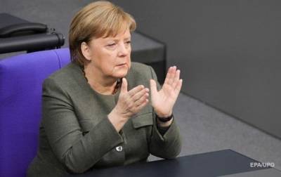 Германия готова вакцинировать подростков - Меркель