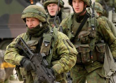 Военным и полицейским в России с 1 октября повысят оклады: кто будет получать больше