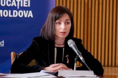 Президент Молдовы пожаловалась на слежку от главы МВД
