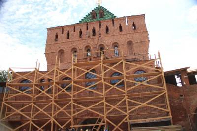 Реставрация Дмитриевской башни Нижегородского кремля завершена на 70%