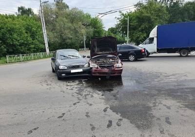 В Приокском столкнулись Hyundai и Chevrolet
