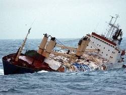 У побережья Японии столкнулись два грузовых судна