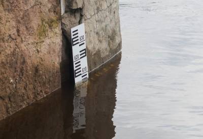 Часть набережной в Красноярске затоплена из-за подъема уровня воды в Енисее