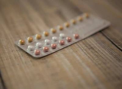 Эндокринолог Янг назвала правила безопасного приема гормональных препаратов