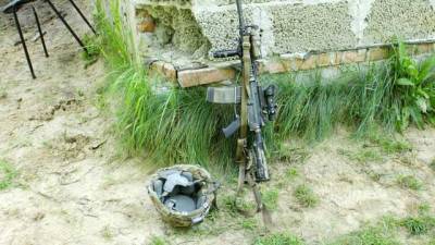 Боевики ранили украинского бойца возле Песков