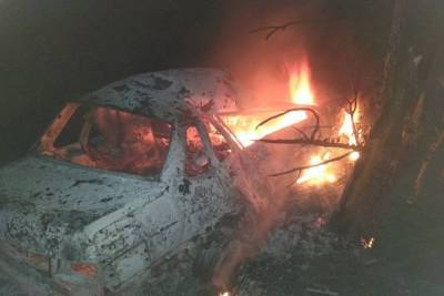 Во Владимирской области в горящем после ДТП автомобиле погиб человек