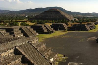 В Мексике на руинах города ацтеков найдены остатки загадочной пирамиды