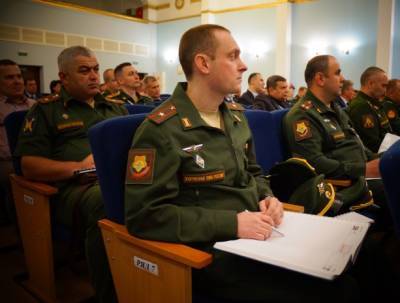 Ведущие российские медики в погонах собрались в западном форпосте