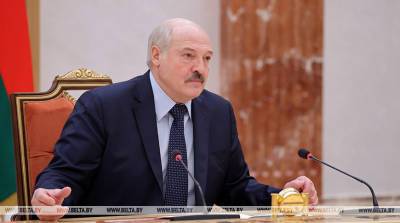 Лукашенко рассказал о договоренности с Путиным о помощи гражданам стран Запада и Украины с прививками от COVID-19