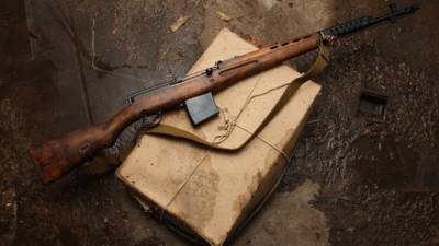 Экс-начальника оружейного склада МВД Крыма обвиняют в хищении и сбыте оружия