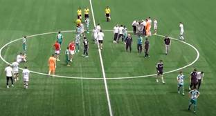 Три футболиста "Ахмата" отстранены от тренировок после драки на стадионе