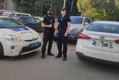 В Одессе полицейские помогли застрявшему в пробке водителю доставить донорскую кровь для ребенка