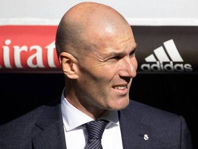 "Реал Мадрид" официально объявил об уходе Зидана из клуба