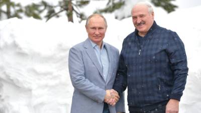 СМИ вспомнили, какие блюда были на столе у Путина и Лукашенко на прошлых встречах