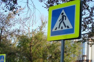В Белгородской области гнавший на красный водитель Приоры сбил девочку на переходе