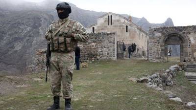 Шесть армянских военных попали в плен на границе с Азербайджаном