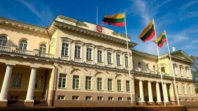Литва высылает двух сотрудников белорусского посольства