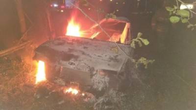 Во Владимирской области в машине сгорел человек