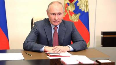 Путин предложил Совбезу обсудить стратегию нацбезопасности РФ
