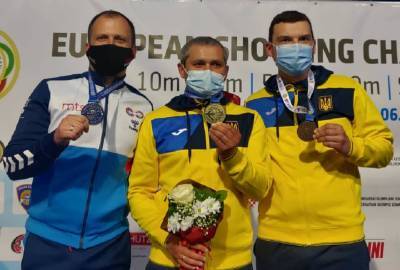 Украинец Омельчук выиграл золото чемпионата Европы по пулевой стрельбе