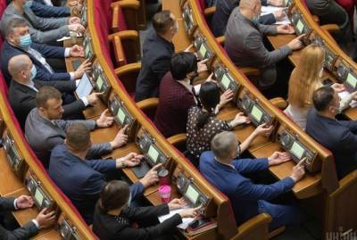Верховная Рада и «военные преступления»: новый закон может больно ударить по украинским боевикам