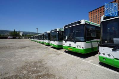 Дагестан получил 20 низкопольных автобусов