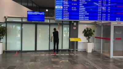 Страдают пассажиры: из-за авиаблокады украинцы не могут улететь из Белоруссии