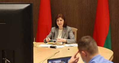 Наталья Кочанова провела совещание с работниками Минздрава и представителями медучреждений