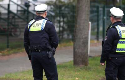 Полиция Гамбурга открыла огонь по вооруженному ножом мужчине