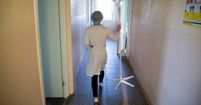 В инфекционной больнице Черняховска отремонтируют крышу и палаты