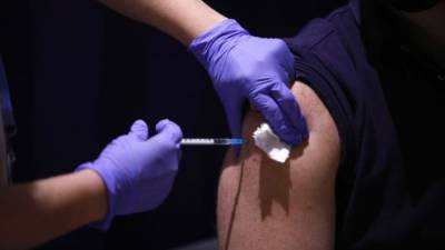 Побочные эффекты после инъекции: почему повторная вакцинация проходит тяжелее