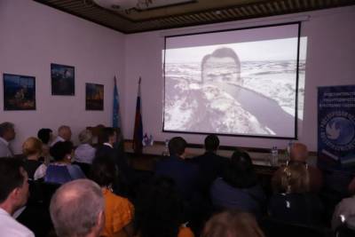 В Ташкенте презентовали фильм «Учитель немецкого» Евгения Кожокина