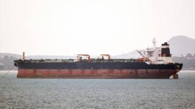 Движение по проливу Босфор восстановили после аварии с танкером RAVA