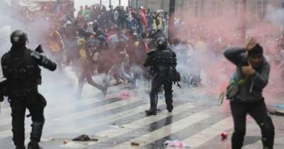 В Колубмии протестующие убили полицейского, застрелившего двух участников протестов