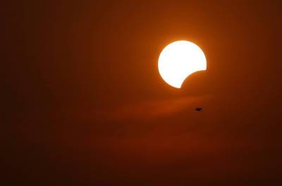 Россиян ждет первое за 50 лет редкое затмение солнца