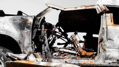Два человека сгорели в джипе после столкновения с грузовиком в Саратовской области