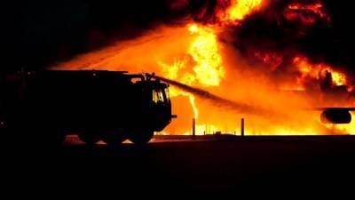 «Прогресс» в Ленобласти ночью тушили две пожарные части