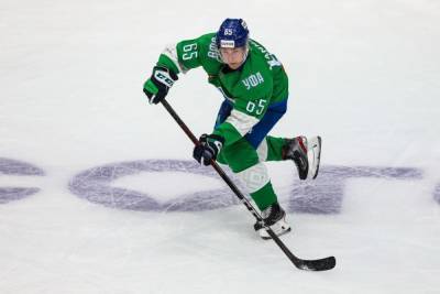 «Салават Юлаев» подписал контракты с 10 хоккеистами