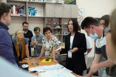 В Астрахани финалисты конкурса на разработку мастер-плана обсудили стратегии развития с районными администрациями
