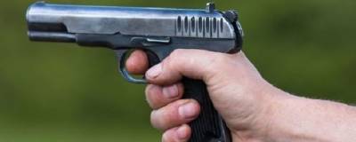 Стрелявших в ребенка на детской площадке взрослых мужчин задержали в Кингисеппе