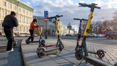 Комтранс предложил ограничить скорость самокатов в центре Петербурга