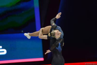Первое место на ЧМ по аэробной гимнастике в Баку среди смешанных пар заняли представители Италии (ФОТО)