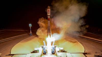 Россия получит технический доступ к услугам спутниковой связи OneWeb до конца 2021 года