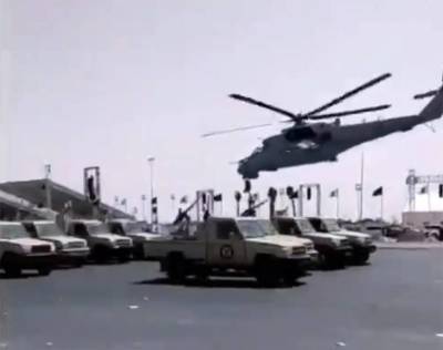 Полёт ударного вертолёта Ми-24 на крайне малой высоте сняли в Ливии